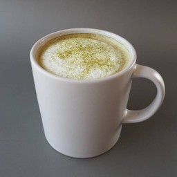 เดอร์ตี้มัทฉะร้อน Hot Dirty Matcha Latte