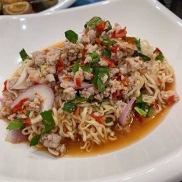 Spicy Instant Noodle Salad with Minced Pork