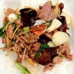 หมู ไก่ ผัดน้ำมันหอย