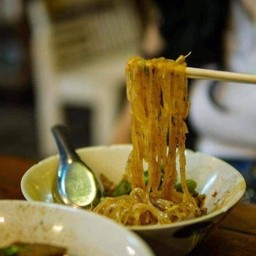 ก๋วยเตี๋ยวเรือ (อ้วกนะ)