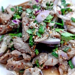 น้ำตกหมู