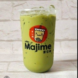 นมหมีชาเขียวเย็น