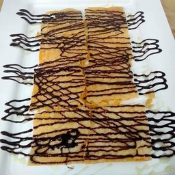 โรตีทิชชู่นม + ช็อคโกแลต