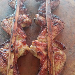 ปีกไก่เป็นไม้