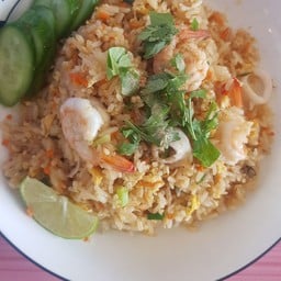 ข้าวผัดทะเล