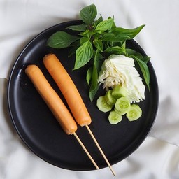 พี่ติ๊กลูกชิ้นทอด