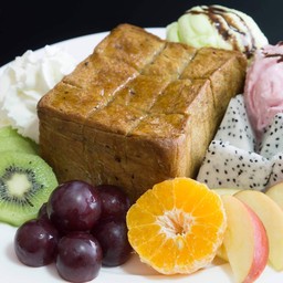 Mixed Fruits Toast 2 Scoops ผลไม้รวมไซส L