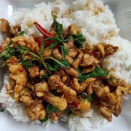 กระเพราไก่