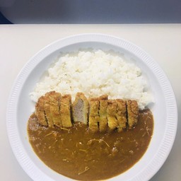 ข้าวหน้าแกงกระหรี่หมู