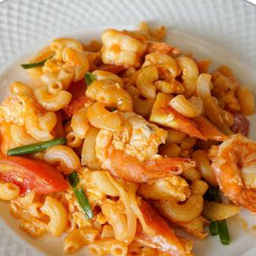 ผัดมักกะโรนี กุ้ง
