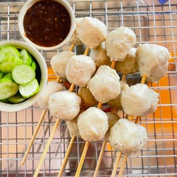 ลูกชิ้นเอ็นไก่