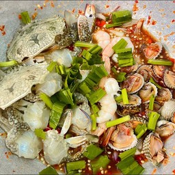 ยำสามสหาย