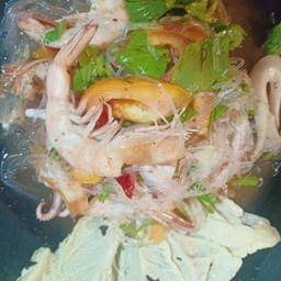 ยำวุ้นเส้นทะเล