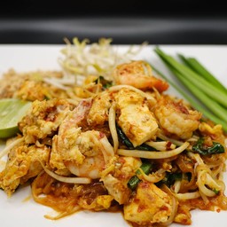 ผัดไทกุ้งสด