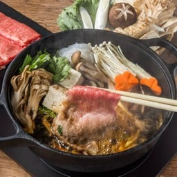 พี่หมี หมูกระทะย่างให้ สนามจันทร์