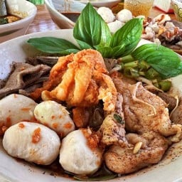 ก๊วยเตี๋ยวเรือ พ.พวง สายลวด 12