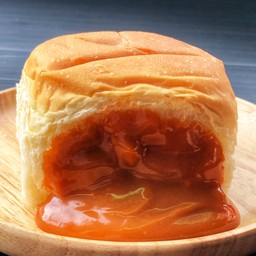 ขนมปังอรุโณทัยไส้ชาไทย