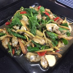 ผัดฉ่าหอยลาย