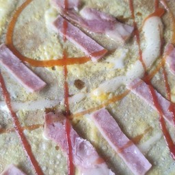 แป้งวนิลา ไข่ไก่ + แฮม +เบคอน