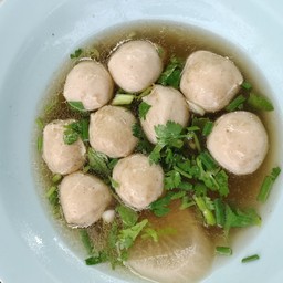 ลูกชิ้นลวก