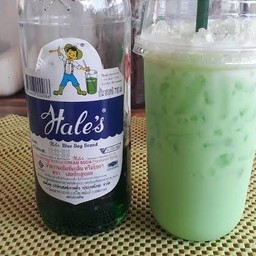 นมเย็นเขียว