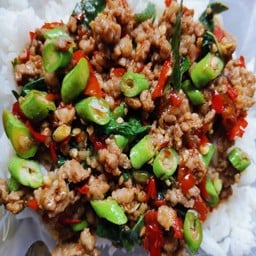 (สั่ง2กล่องถูกกว่า)กระเพราหมูสับไข่ดาว2กล่อง
