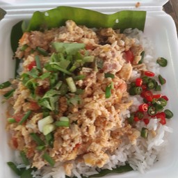ข้าวไข่คั่ว