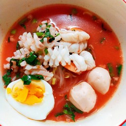 ก๋วยเตี๋ยวเย็นตาโฟต้มยำทะเล