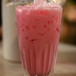 นมเย็นชมพู