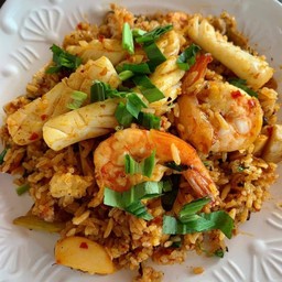 ข้าวผัดต้มยำ