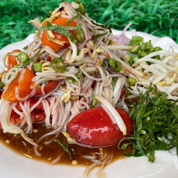 ยำขนมจีนหมูสับ