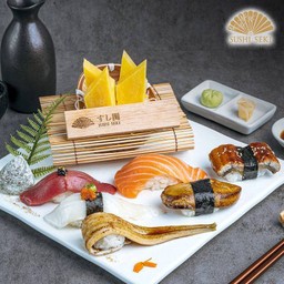 Tachi Sushi Set