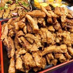 ข้าวหมูไดโนเสาร์ by “ซอรัสจัง”