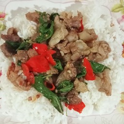 ข้าวกระเพราเนื้อเปื่อย