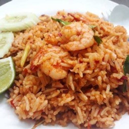 ข้าวผัดต้มยำ