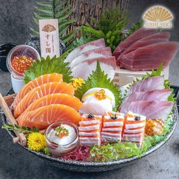 Oceans 8 Premium Sashimi Set