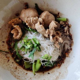 หมี่เนื้อ