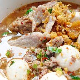 ร้านก๋วยเตี๋ยวบ้านบึง(สูตรอร่อยไม่ต้องปรุง)