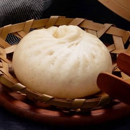 เปาสูตรต้นตำหรับ 40 ปี (หมูสับไข่ต้ม)