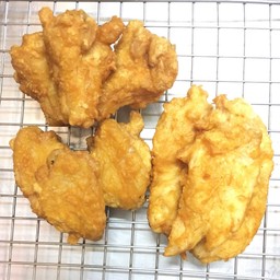 ปีกและสันใน สำหรับ 2-3 ท่าน