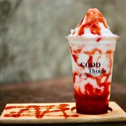 สตอเบอร์รี่ โยเกิร์ตปั่น