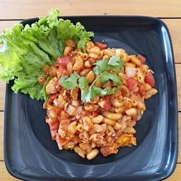 ผัดมักกะโรนีไก่-หมู-ไส้กรอก