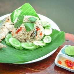 ข้าวผัดปลาทู