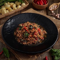 กะเพราเนื้อสับโคขุน (กับข้าว)