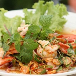 ยำตะไคร้กุ้งสด