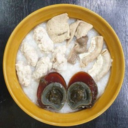 โจ็ก (พิเศษ) หมู เครื่องใน ไข่เยี่ยวม้า