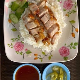 เสี่ยวเอ้อข้าวหมูแดง -