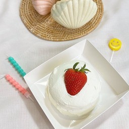 Strawberry shortcake เค้กสตอเบอร์รี่ครีมสด