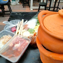 จุ่มชุดกลาง