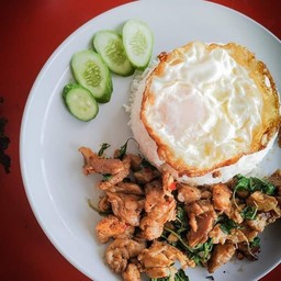 กะเพราไก่ราดข้าว